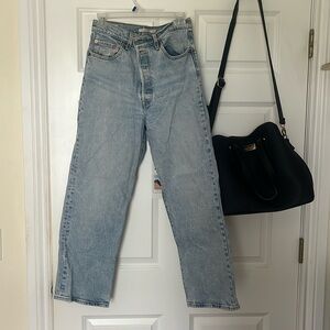 Levi’s High Rise Ribcage Straight Jean sz 29 Light Wash